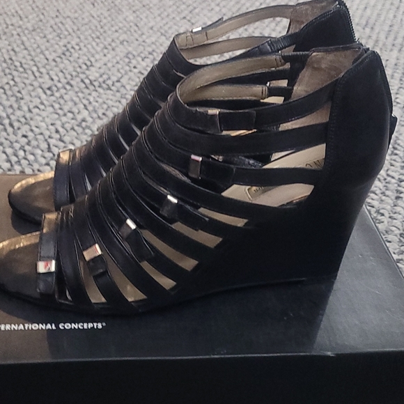 Black Wedge Sandle - Picture 2 of 4